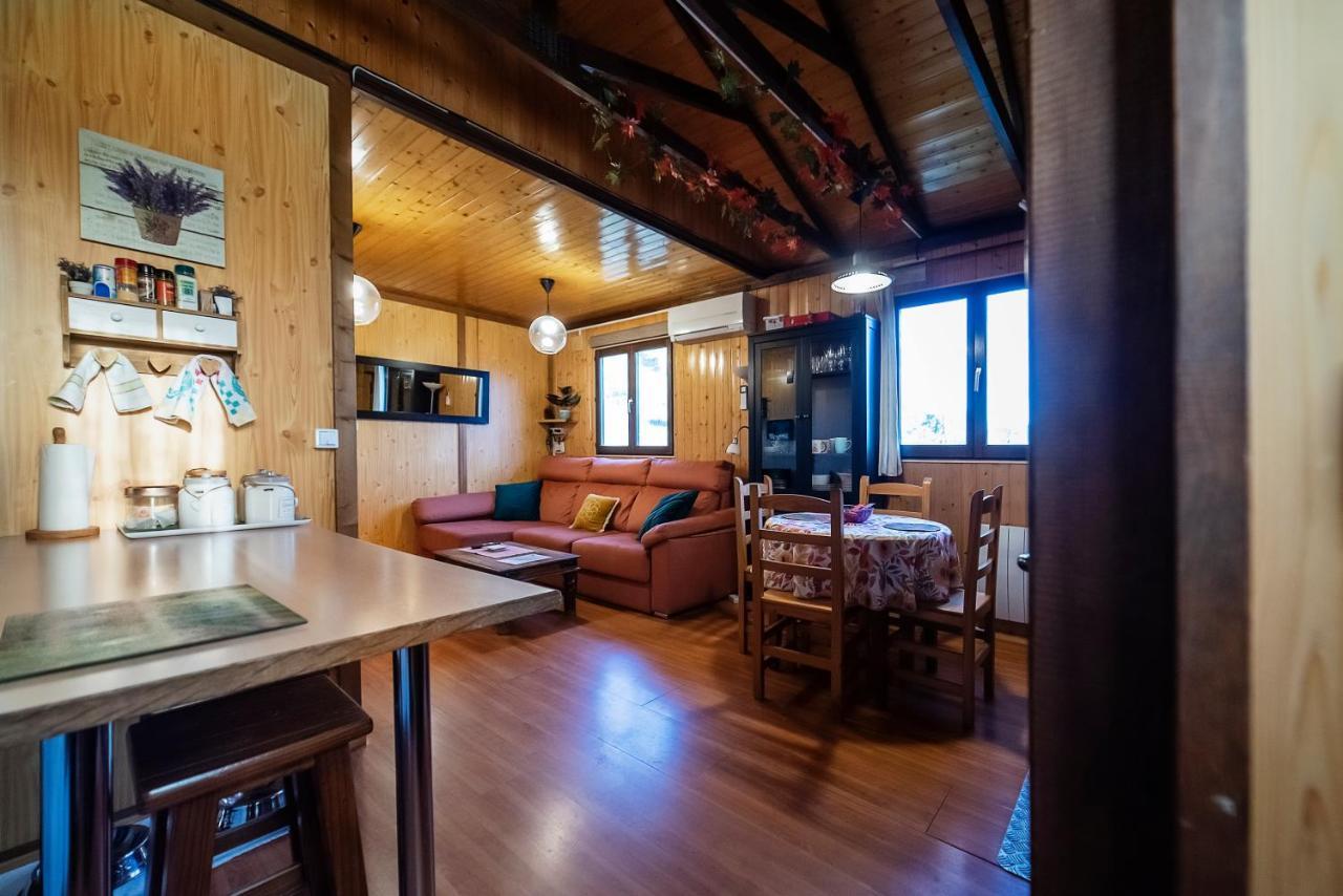 Casa Rural La Canadiense Log Cabin Guest House Buenache de la Sierra Exterior photo